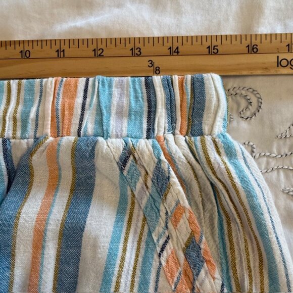 Briggs Women's Linen Blend Pull-On Shorts with Pockets Size Medium Blue Stripe. - Picture 9 of 11